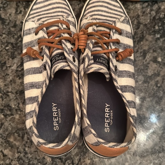 Sperry womens Striped Navy and White canvas sneakers 7.5 - Picture 4 of 11